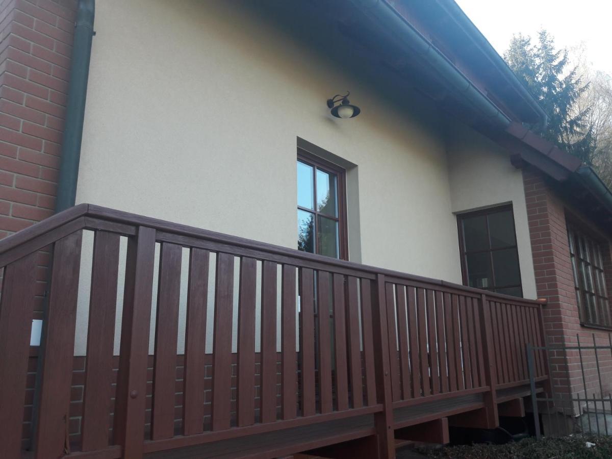 Apartmán V hájích Malá Skála Esterno foto