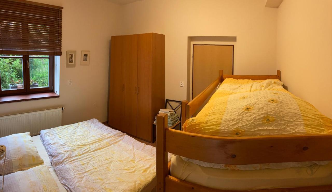 Apartmán V hájích Malá Skála Esterno foto