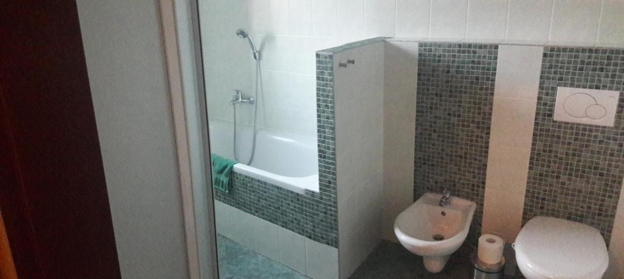 Apartmán V hájích Malá Skála Esterno foto